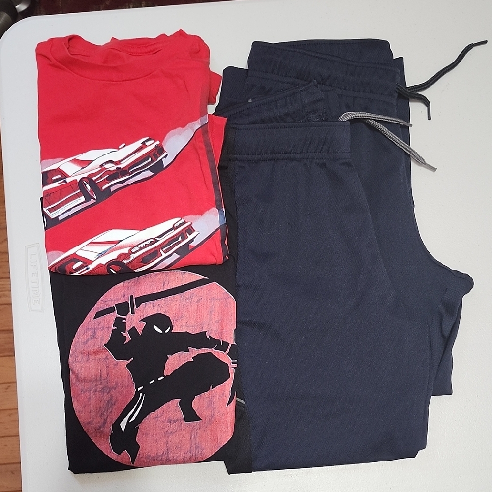 GUC 4Pcs, 2 Pants SzL & 2 Tees